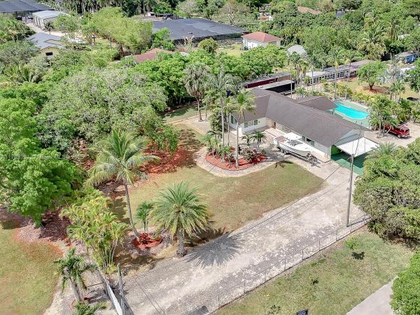 26100 SW 192nd Ave, Unincorporated Dade County, Florida 33031, image 1