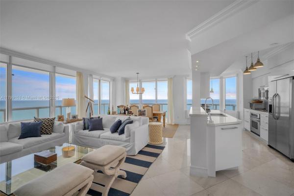 Akoya, 6365 Collins Ave #3701, Miami Beach, Florida 33141, image 1