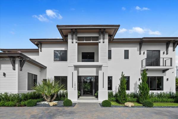 Suniland Manor, 12940 SW 82nd Pl, Pinecrest, Florida 33156, image 3