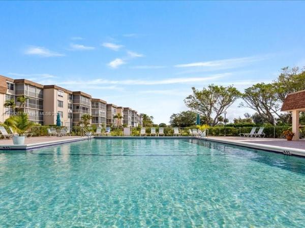 Boca Teeca, 6200 NW 2nd Ave #418, Boca Raton, Florida 33487, image 1