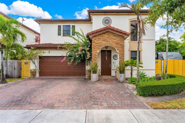 655 SE 37th Ter, Homestead, Florida 33033, image 1