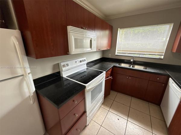 Flair, 4920 NW 11th St, Lauderhill, Florida 33313, image 3