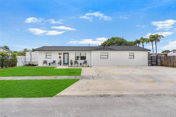 Southern Estates, 3640 SW 122nd Pl, Tamiami, Florida 33175, image 1