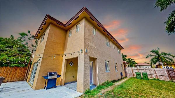 Meghans Place, 4114 NE 25th Ct, Homestead, Florida 33033, image 3