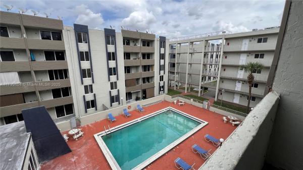 Samari Lake East, 10000 NW 80th Ct #2416, Hialeah Gardens, Florida 33016, image 1