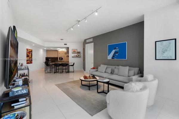 Tdr Tower 2, 15901 Collins Ave #1207, Sunny Isles Beach, Florida 33160, image 2