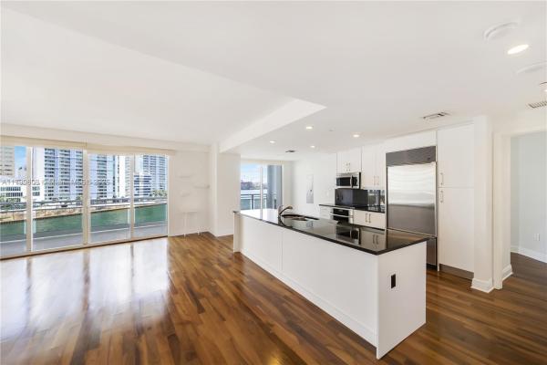 Carbonell, 901 Brickell Key Blvd #607, Miami, Florida 33131, image 2