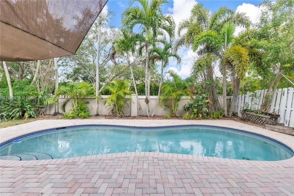 Banyan Oakridge, 4945 SW 34th Ter, Hollywood, Florida 33312, image 1