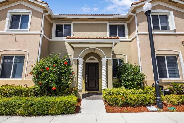 Towns At Seascape, 1176 SE 23rd Ave, Homestead, Florida 33035, image 2