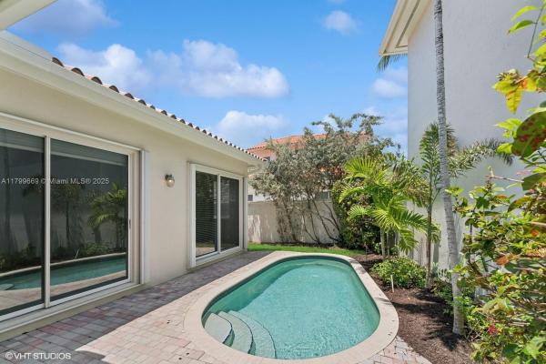 Edgewater, 1576 Breakwater Ter, Hollywood, Florida 33019, image 1