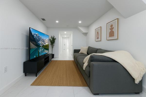 2966 NW 26th St, Miami, Florida 33142, image 2