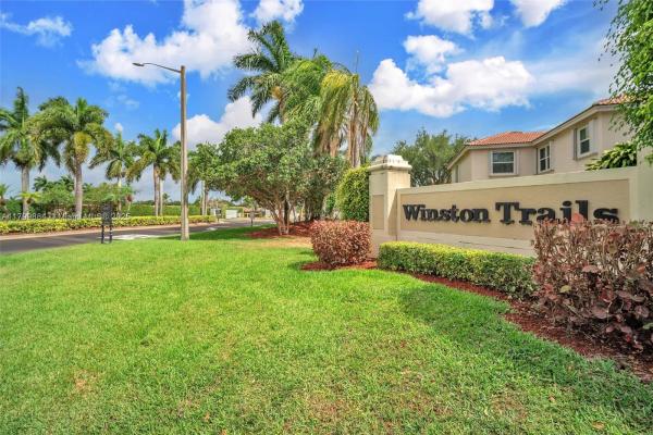 Newport Village, 6684 Brookhurst Cir, Lake Worth Beach, Florida 33463, image 1