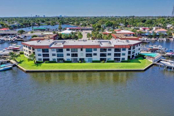 Northlake, 313 Lake Cir #111, North Palm Beach, Florida 33408, image 1