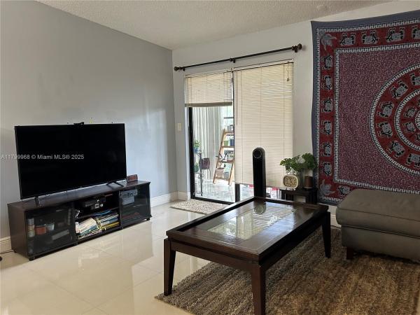 Carmel At The California Club, 807 NE 199th St #208, Ives Estates, Florida 33179, image 2