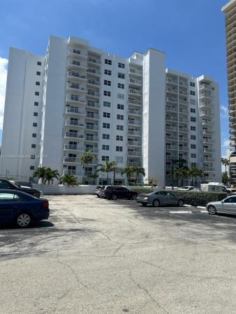 Leisure Beach, 200 S Birch Rd #104, Fort Lauderdale, Florida 33316, image 1