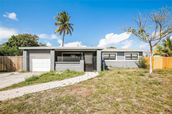 Bonnie Loch, 311 NW 42nd St, Deerfield Beach, Florida 33064, image 1