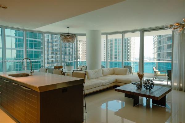Epic Hotel & Residences, 200 Biscayne Blvd Way #3201, Miami, Florida 33131, image 1