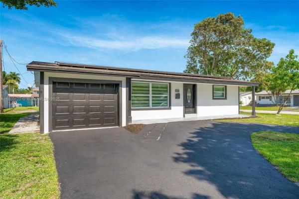 Gold Key Villas, 2600 NW 68th Way, Sunrise, Florida 33313, image 1