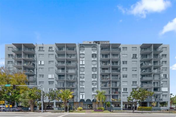3 Horizons South, 1465 NE 123 St #404, North Miami, Florida 33161, image 1