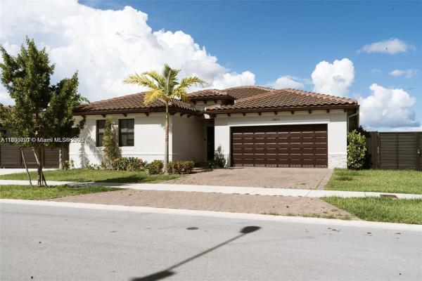 12833 SW 226th St, Unincorporated Dade County, Florida 33170, image 1