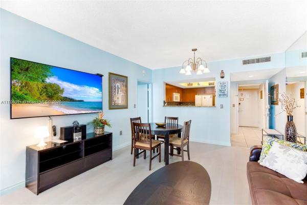 DoubleTree By Hilton Ocean Point Resort & Spa, 17375 Collins Ave #2207, Sunny Isles Beach, Florida 33160, image 1