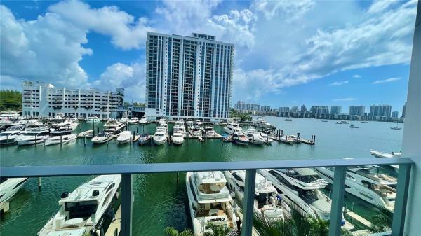 The Reserve At Marina Palms, 17111 Biscayne Blvd #403, North Miami Beach, Florida 33160, image 2