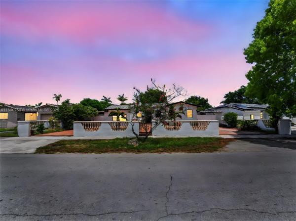 Deer Park, 341 Pash E Ho Wa Dr, Hialeah, Florida 33010, image 1