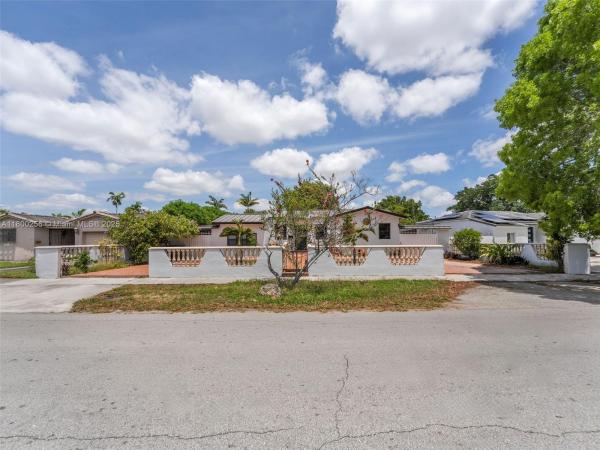 Deer Park, 341 Pash E Ho Wa Dr, Hialeah, Florida 33010, image 2
