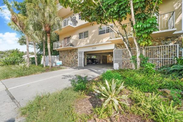 Biscayne Park Estates, 12215 W Dixie Hwy #102, North Miami, Florida 33161, image 1