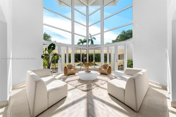North Pinecrest, 9500 SW 60th Ct, Pinecrest, Florida 33156, image 3