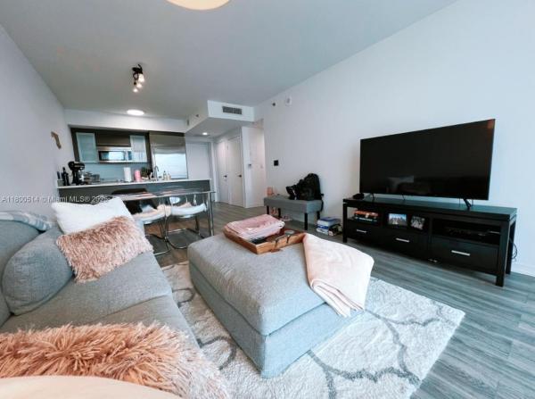 500 Brickell West, 55 SE 6th St #2304, Miami, Florida 33131, image 2