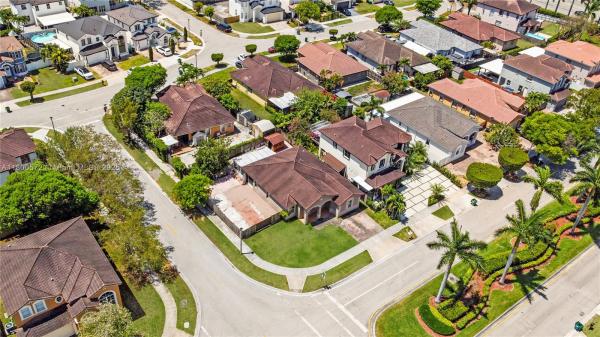 Bluewaters, 11034 SW 242nd St, Princeton, Florida 33032, image 2