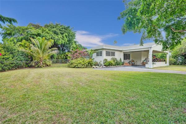 Pine Meadows, 10020 SW 135th St, Kendall, Florida 33176, image 1