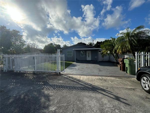 630 E 35th St, Hialeah, Florida 33013, image 1