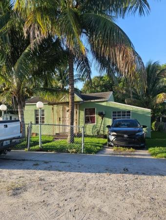 846 NW 114th St, Miami, Florida 33168, image 1