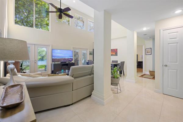 11235 Lakeview Dr #13-D, Coral Springs, Florida 33071, image 1
