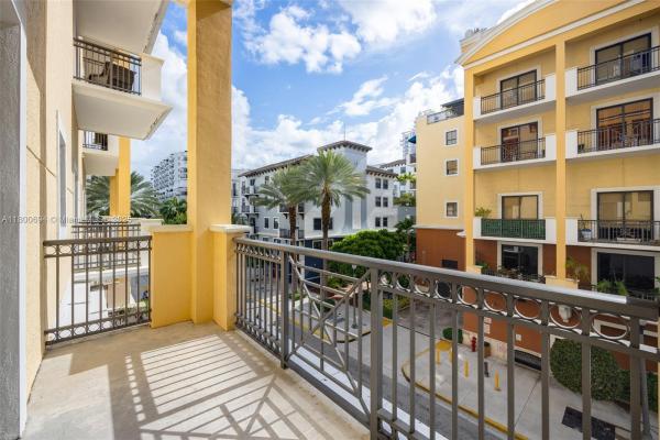 Colonnade At Dadeland, 8395 SW 73rd Ave #320, Glenvar Heights, Florida 33143, image 3