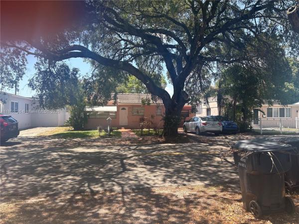Washington Heights, 2530 Washington St, Hollywood, Florida 33020, image 2