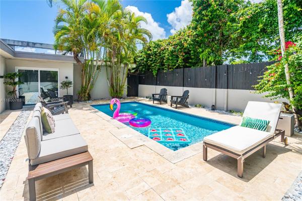 Brickell Estates, 520 SW 22nd Rd, Miami, Florida 33129, image 1