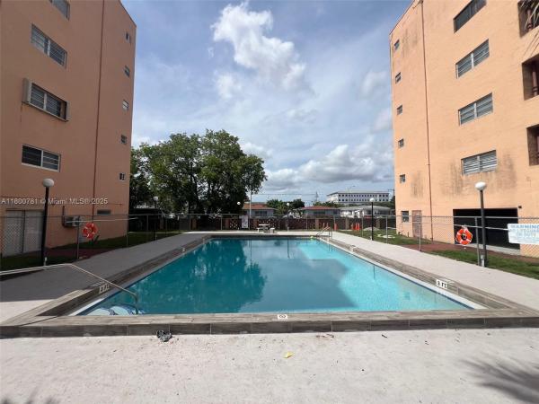 Golden Gate, 460 E 23rd St #118, Hialeah, Florida 33013, image 1