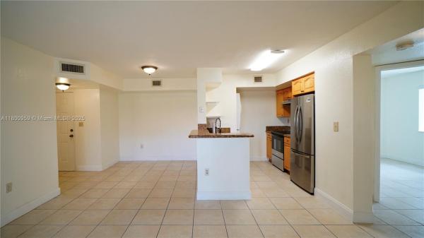 15231 SW 80 St #101, Unincorporated Dade County, Florida 33193, image 1