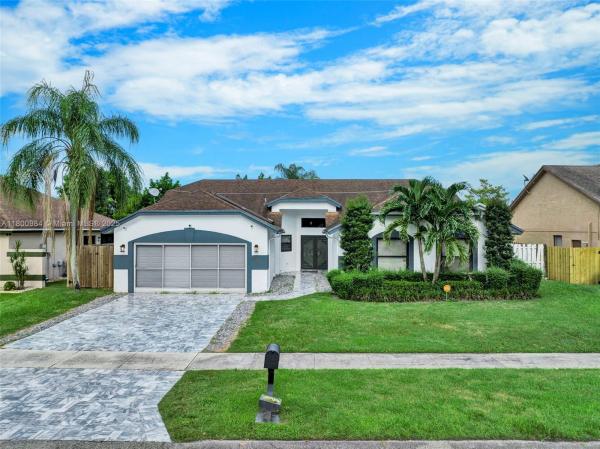 Boulevard Woods East, 5260 NW 74th Ter, Lauderhill, Florida 33319, image 1