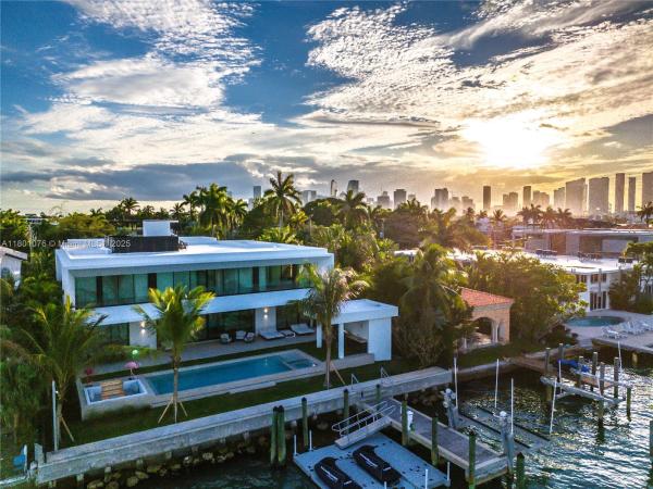 Hibiscus Island, 375 N Hibiscus Dr, Miami Beach, Florida 33139, image 1