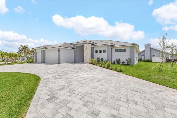 Cape Coral Residential, 1632 SW 52nd Ter, Cape Coral, Florida 33914, image 3