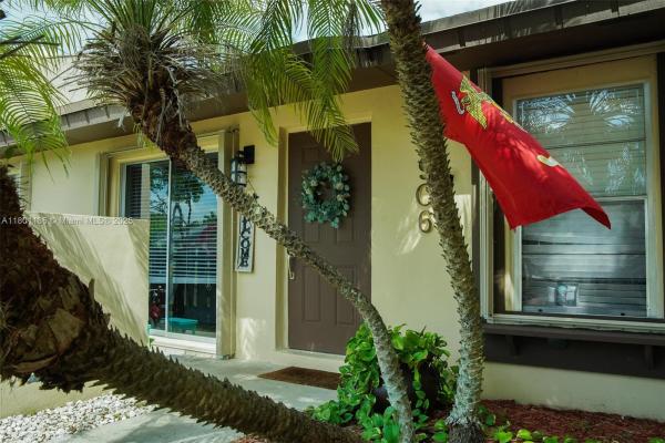 Devon Aire Villas, 11906 SW 123rd Pl, The Crossings, Florida 33186, image 3