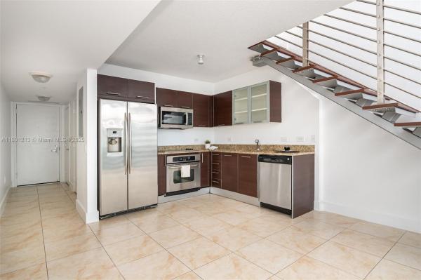 Brickell On The River South Tower, 41 SE 5th St #1815, Miami, Florida 33131, image 1