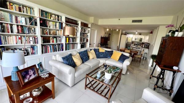 The EmeraldBay At Key Colony, 151 Crandon Blvd #342, Key Biscayne, Florida 33149, image 2