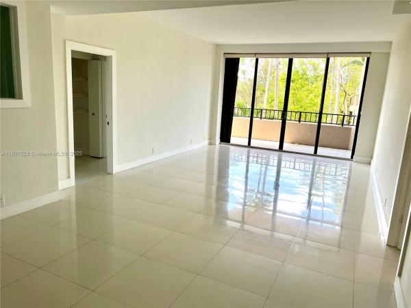 The EmeraldBay At Key Colony, 151 Crandon Blvd #342, Key Biscayne, Florida 33149, image 3