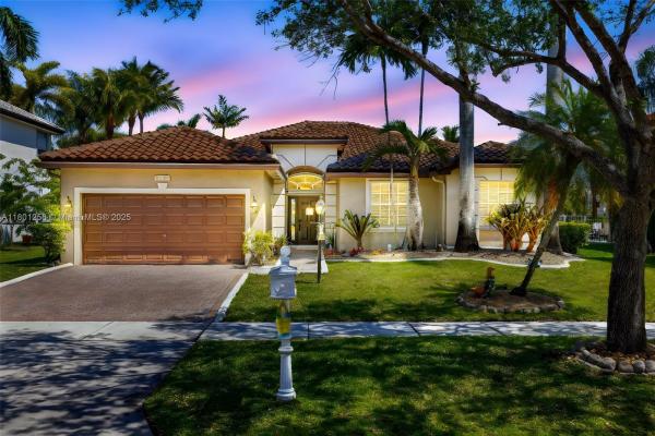 Stoneridge Lake Estates, 16343 Segovia Cir S, Pembroke Pines, Florida 33331, image 2