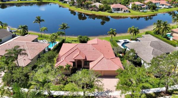 Edgewater, 2701 Edgewater Ct, Weston, Florida 33332, image 1